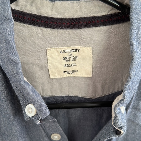Artistry in Motion chambray shirt - Picture 2 of 5